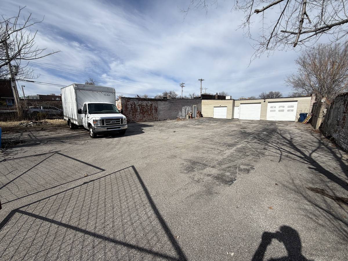 2019 Cushing Street - 1